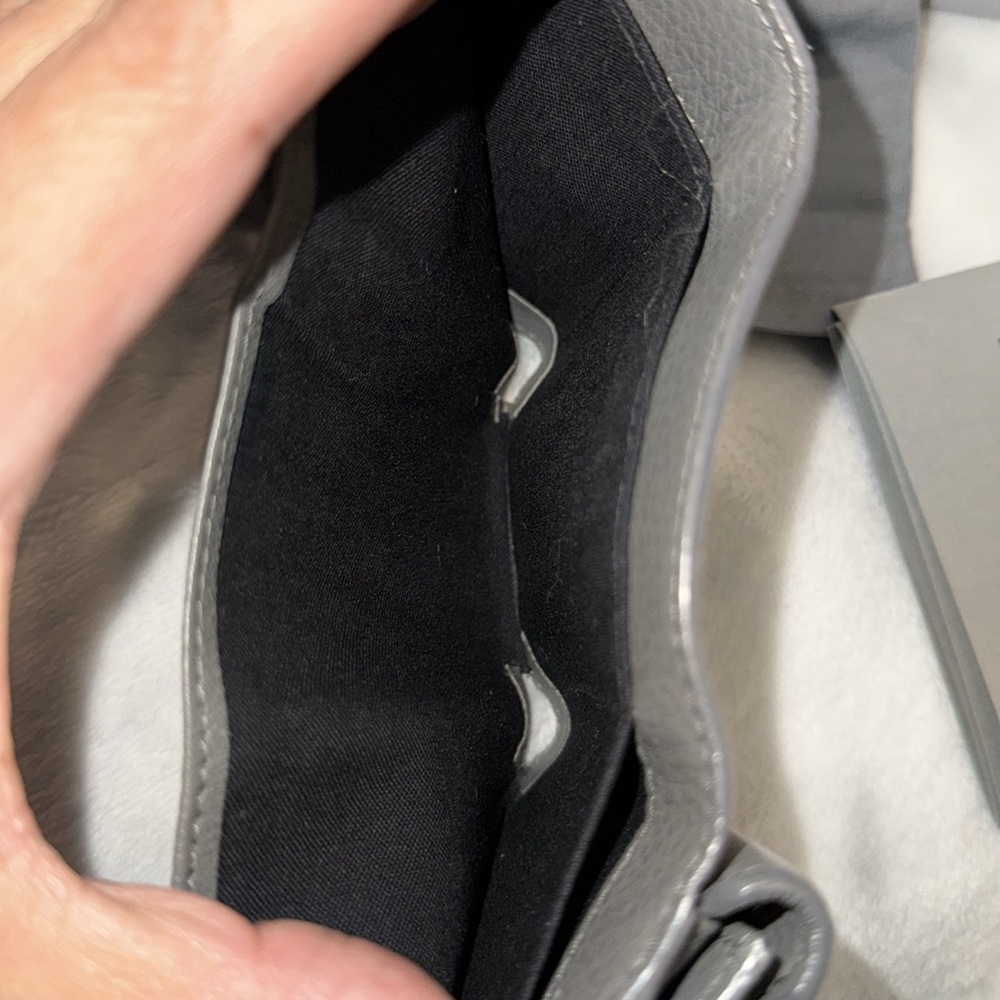 Preloved Balenciaga Papier grey leather wallet great condition 2.75”X 3.75” - Picture 9 of 12